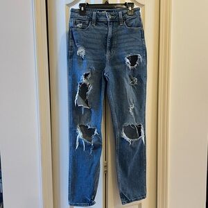 Hollister Destroyed Mom Jean Size 0